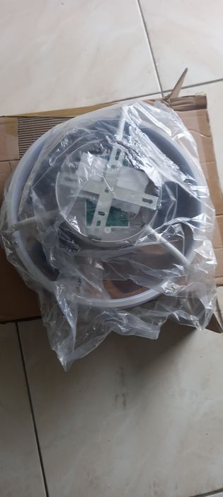 Candeeiro com ventoinha