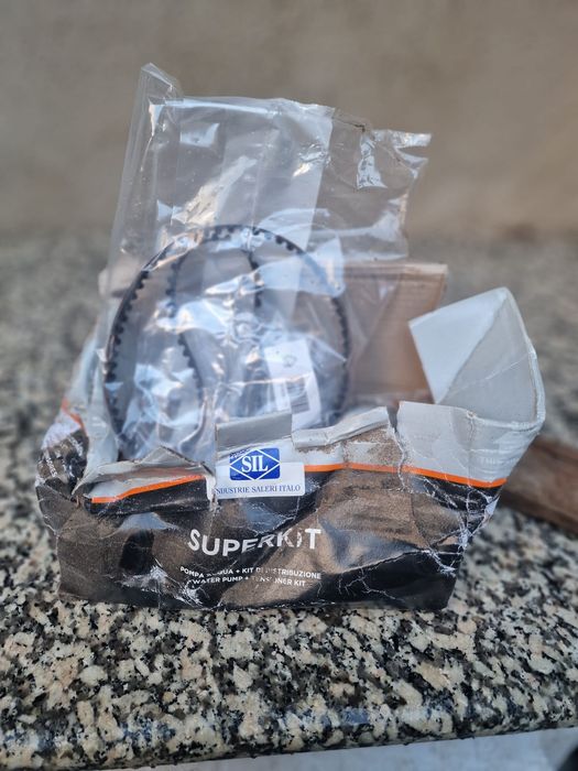 Kit correia de distribuição