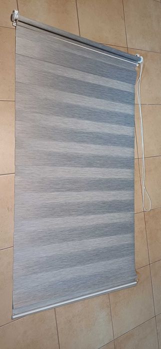 Karnisz metalowy,żabki,rolety,wieszaki.