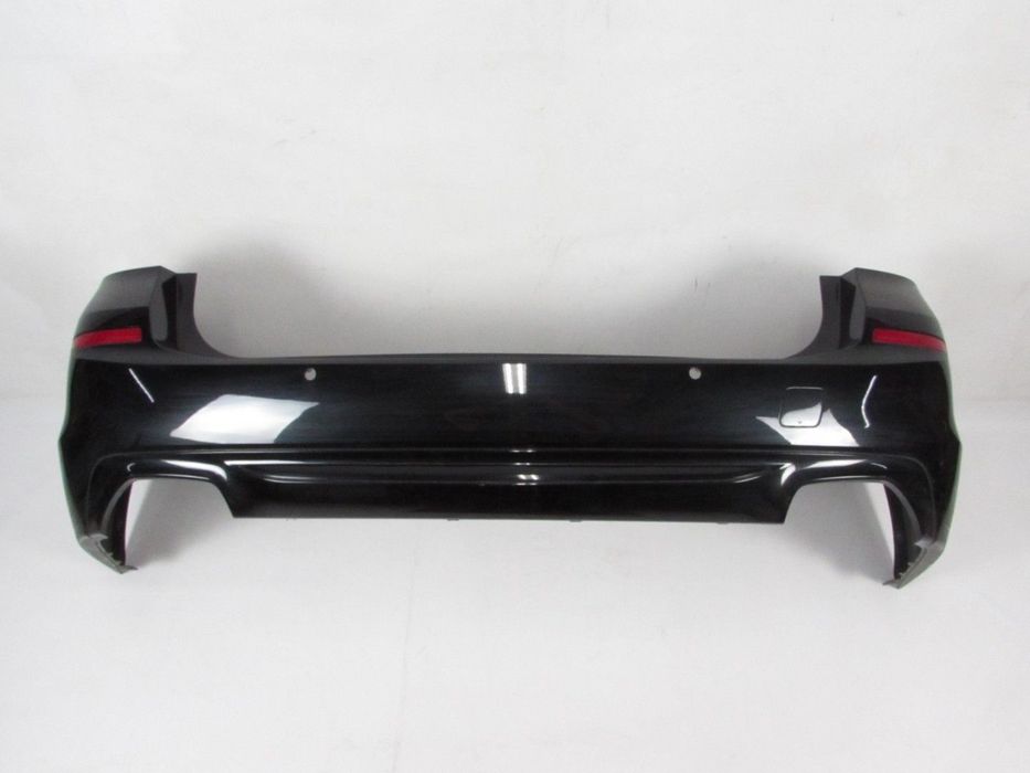 Parachoques Sport Look 550 Trás Seminovo/ Original BMW 5 Touring (G31) 511274756...