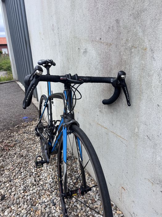 Bicicleta de estrada BH G6