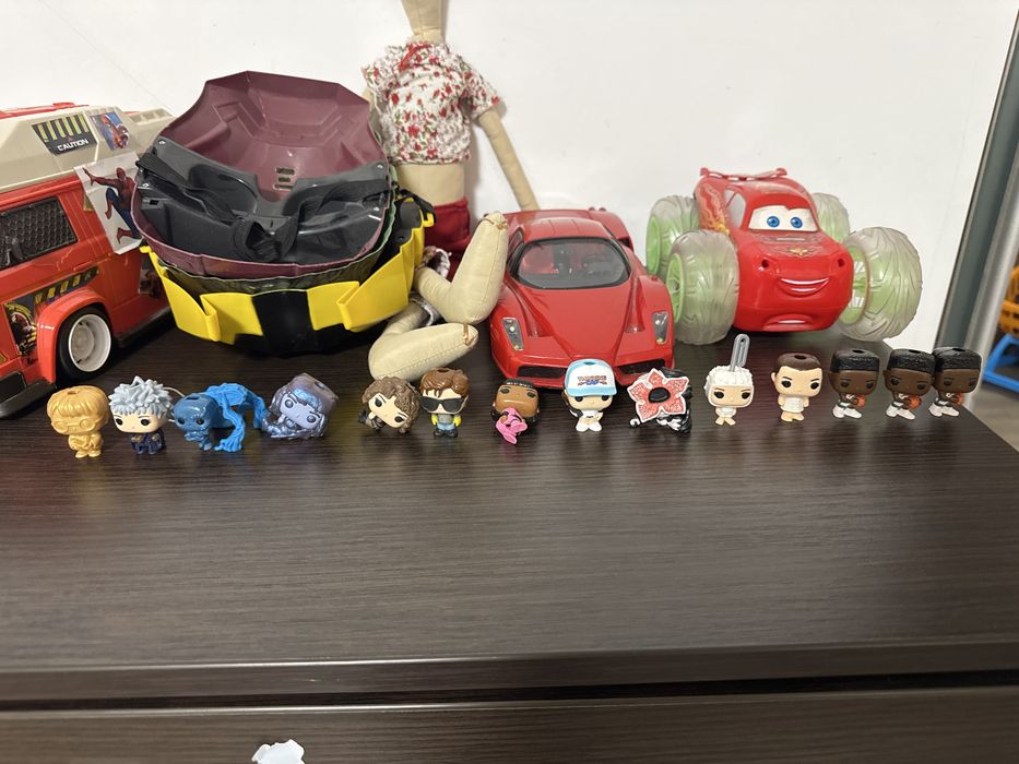 Кіндери дуже дивні дива міняю всіх на вілла