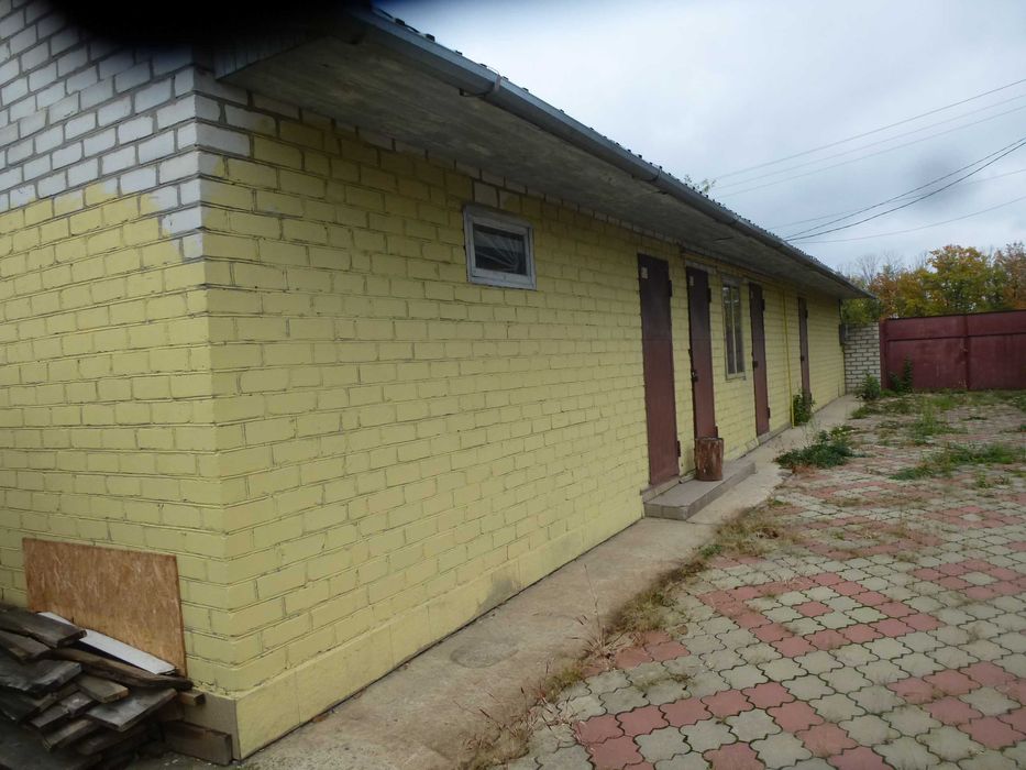 Продається 2-хповерх.будинок в м. Зміів