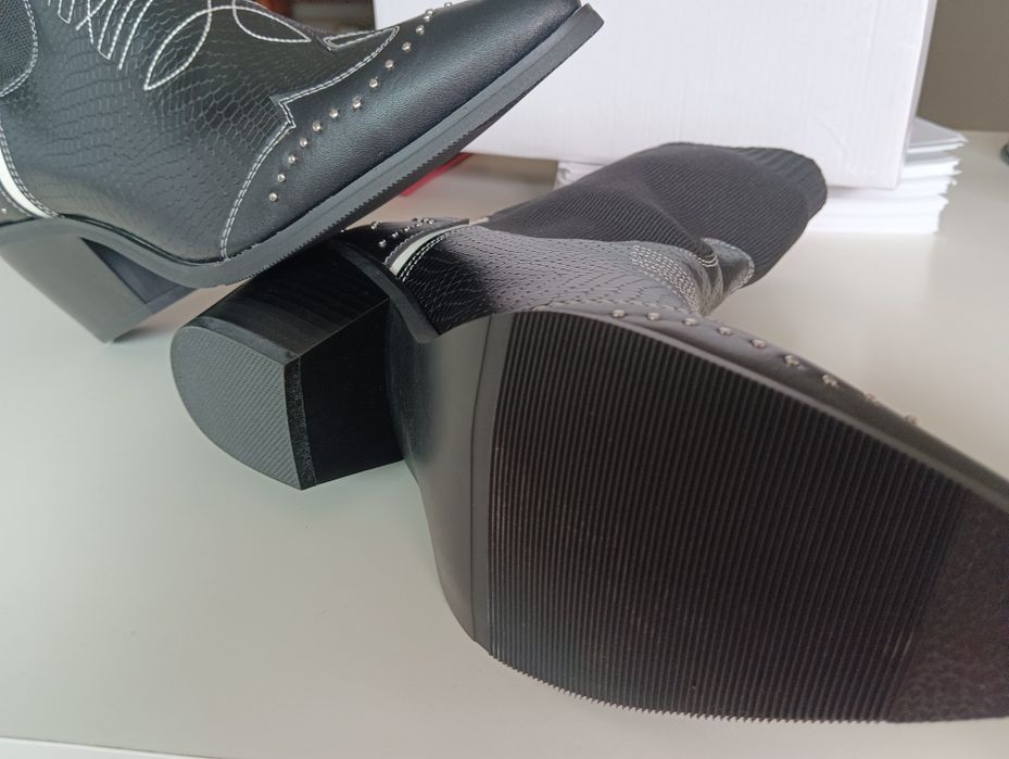 Botas texanas-Tam 40-NOVAS e Giríssimas!