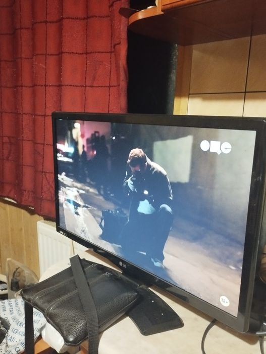 Продається смарт телевізор 24 дюйма