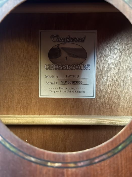 Guitarra acustica tanglewood  com suportes TWCR D