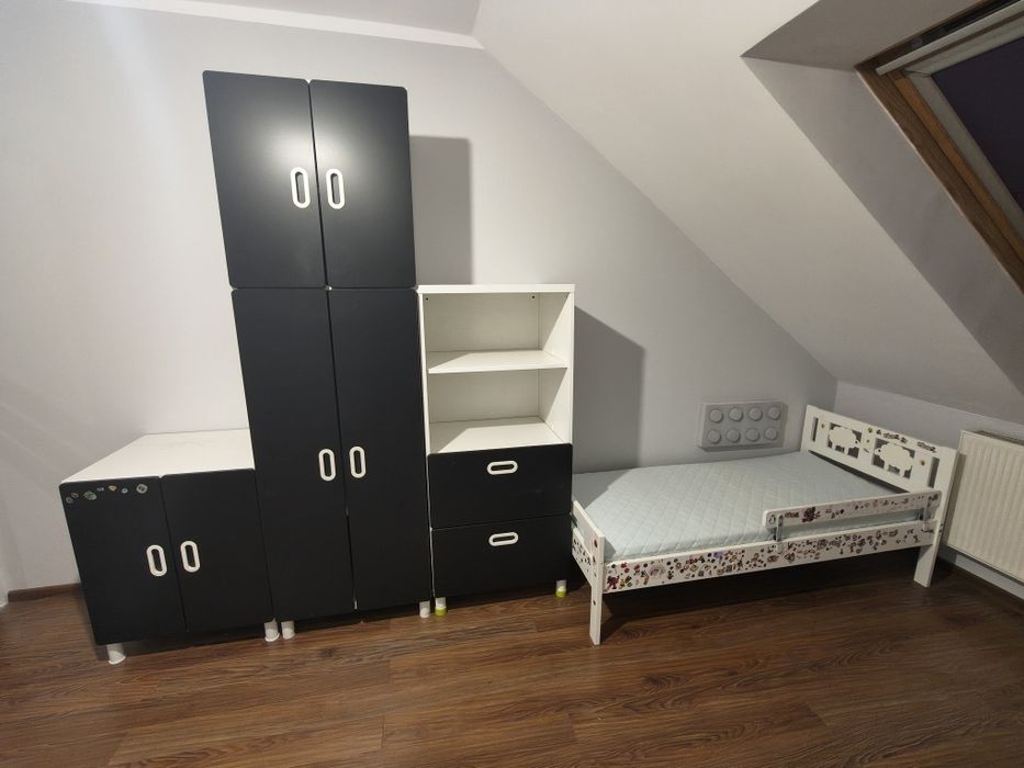 Zestaw mebli Ikea plus łóżko