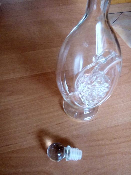 Karafka szklana na wino