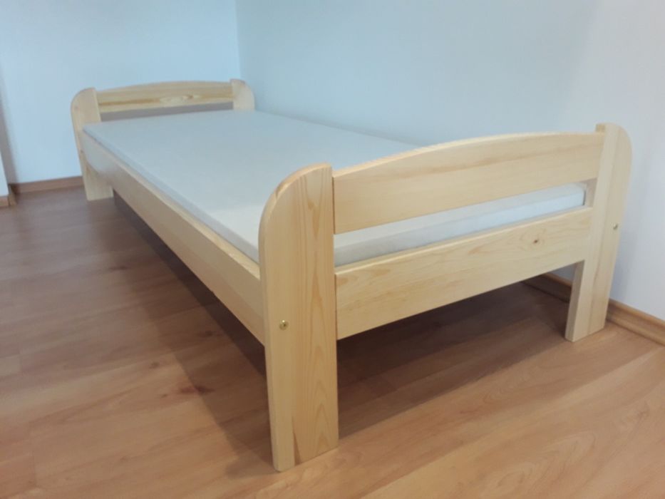 Łóżko sosnowe lakierowane z materacem nowe 80x200 90x200
