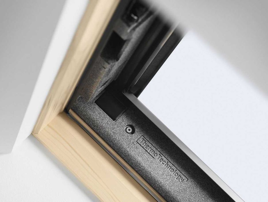 Okno dachowe VELUX GLL 1061B 78x118 + EDW 1000 z BFX