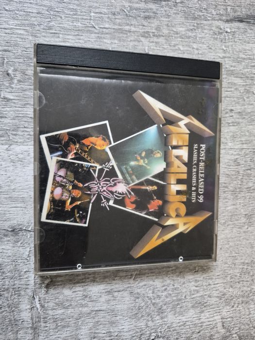 Pudełko na plyta cd zespołu Metallica