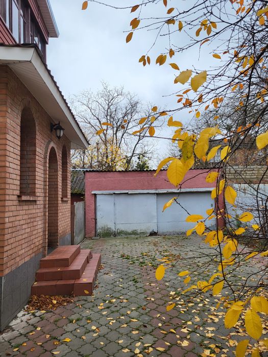 Продам частину будинку в центрі