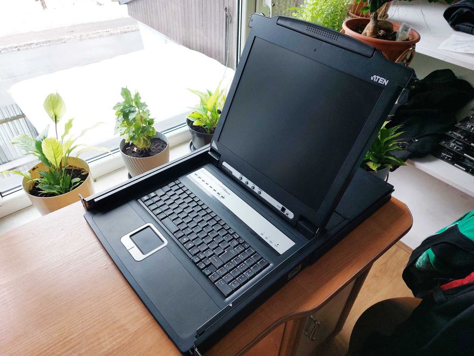 Konsola KVM ATEN CL1008M rack 1U