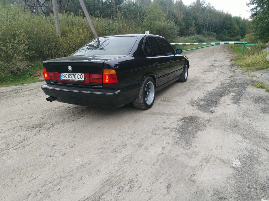 BMW E34  m50b25tu