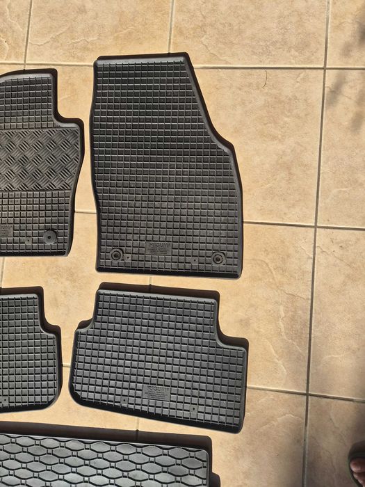 Tapetes de borracha para automóvel Seat Arona