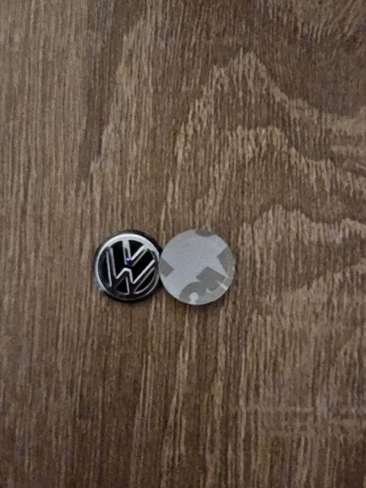 Emblemat Znaczek 14mm na kluczyk pilot - Pasuje do VW (Aluminium)