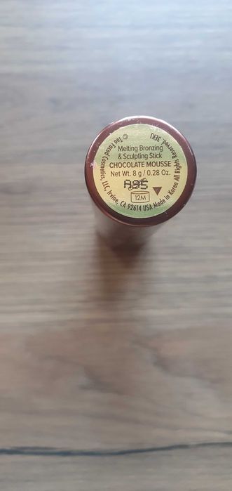Too Faced bronzer sztyft brązujący