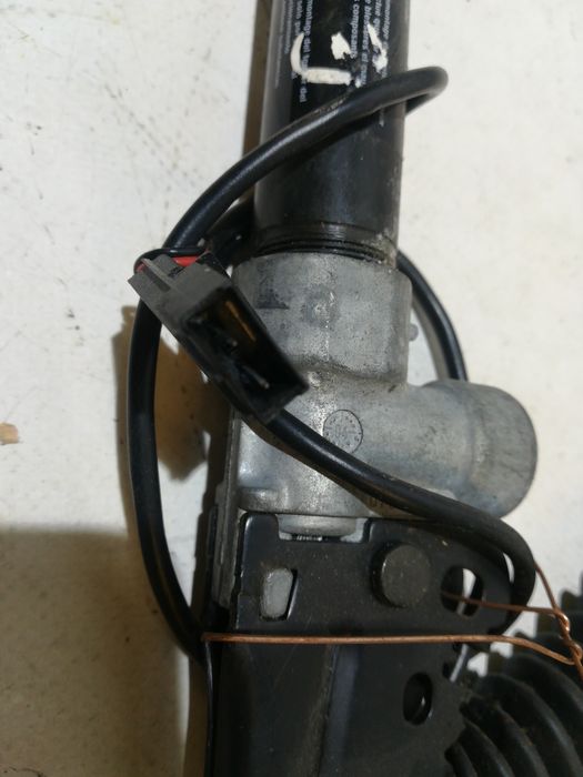 Pré-tensor cinto frente direito BMW 5 (E60)