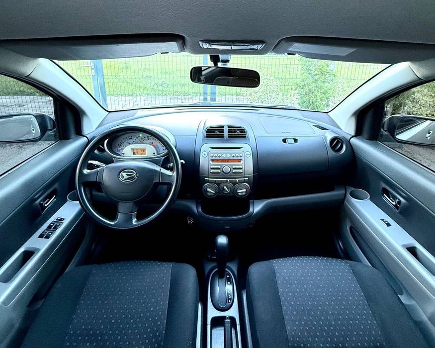 Продаж Daihatsu Sirion