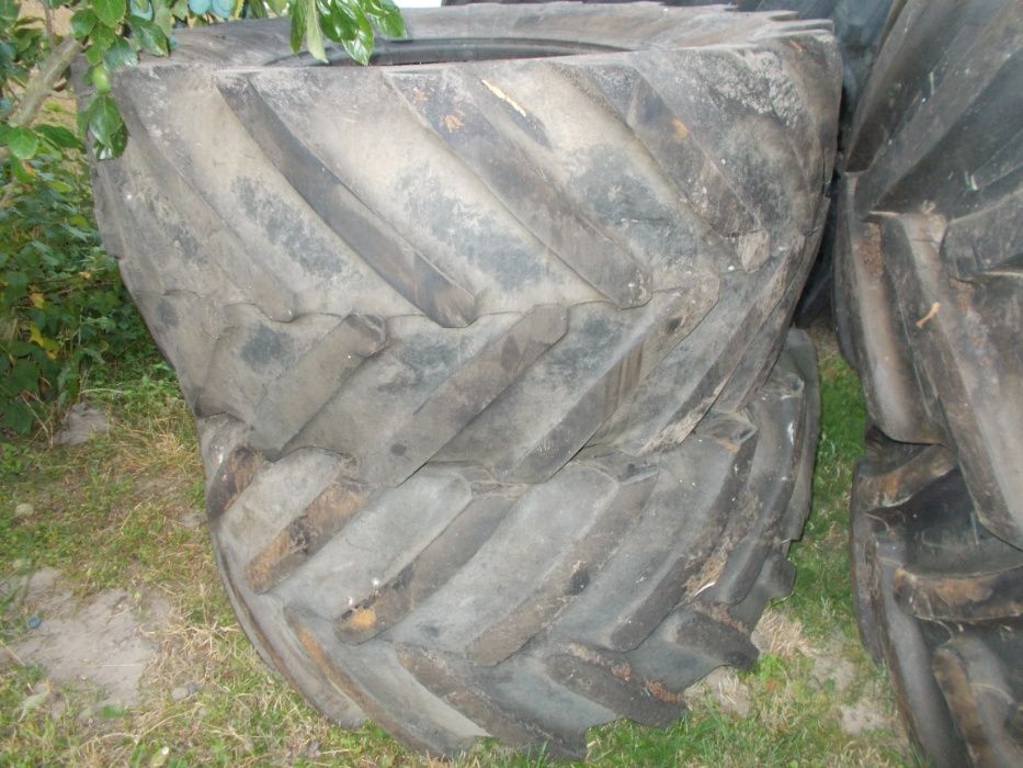 opony 600/65R28.