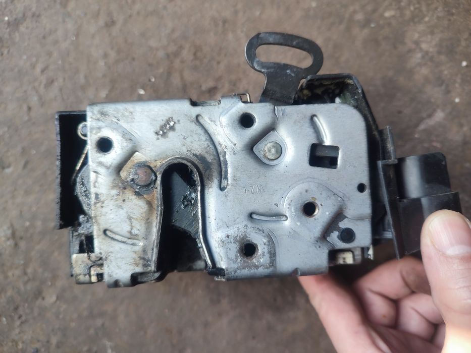 Дверные замки замок зажигания chery amulet opel astra h