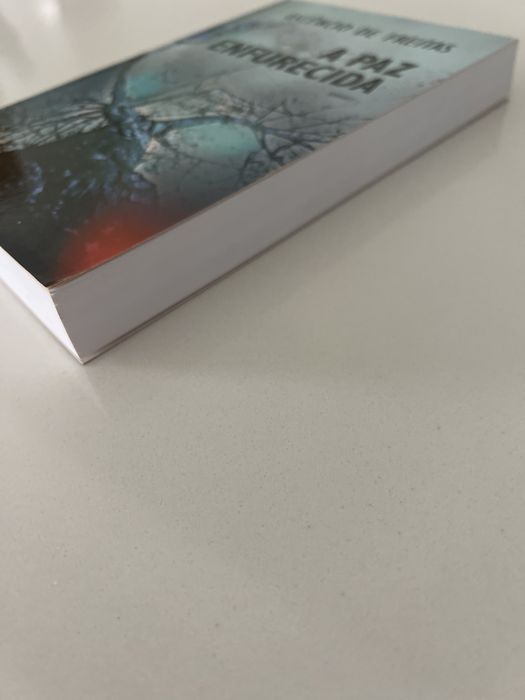 A Paz Enfurecida de Ascêncio de Freitas