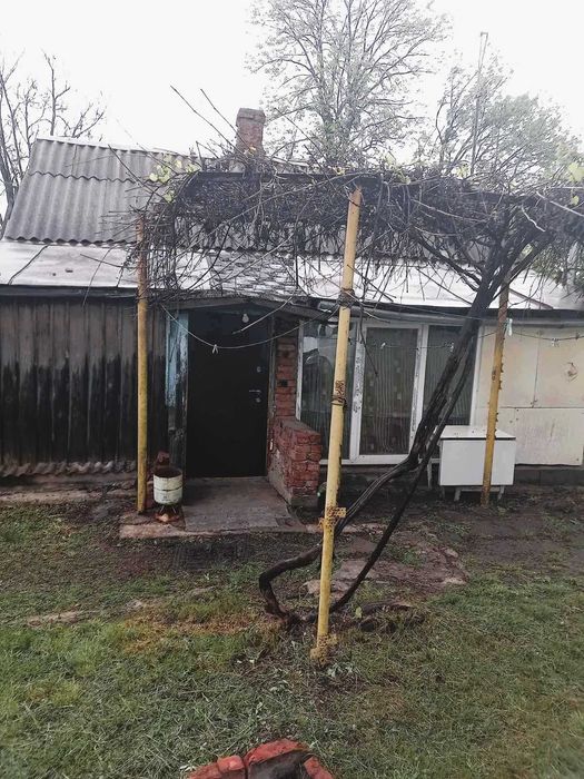 Продам будиночок у Люботині (небольшой дом в Люботине)