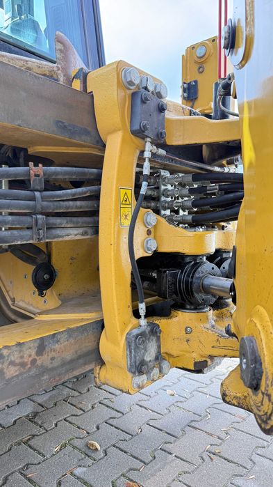 CAT 432 (2020 р.) – ідеальний стан – 5859 м/г – доставка з Польщі