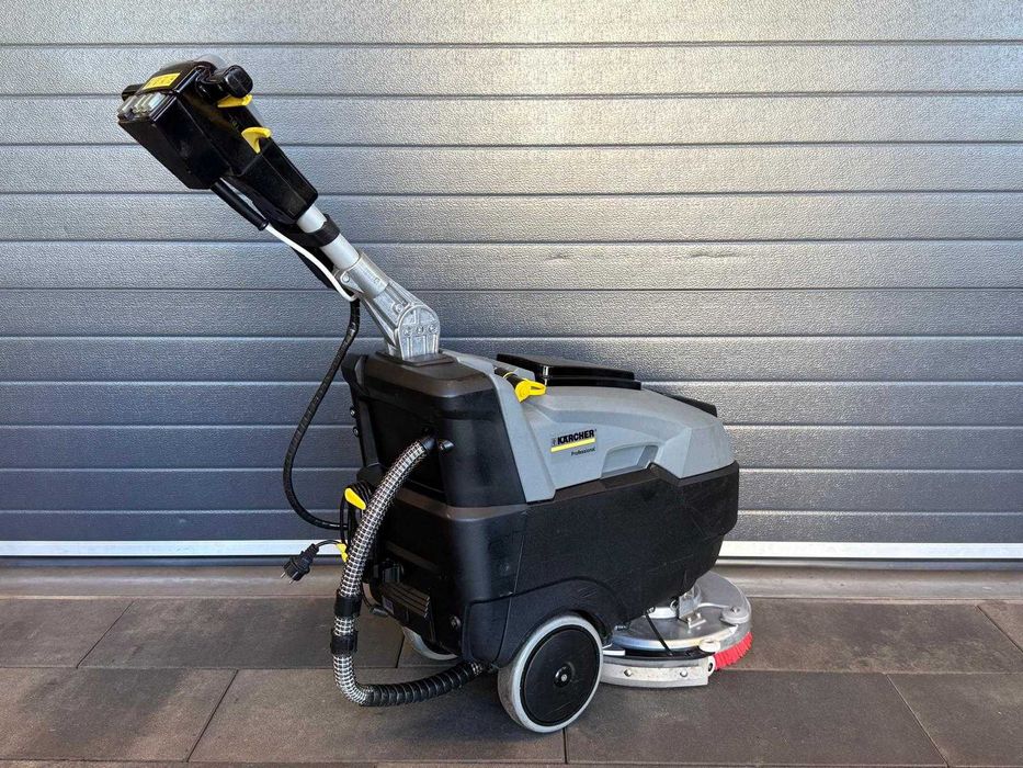 Szorowarka Karcher BD 40/12 C - nowe akumulatory i gumy ssawy!