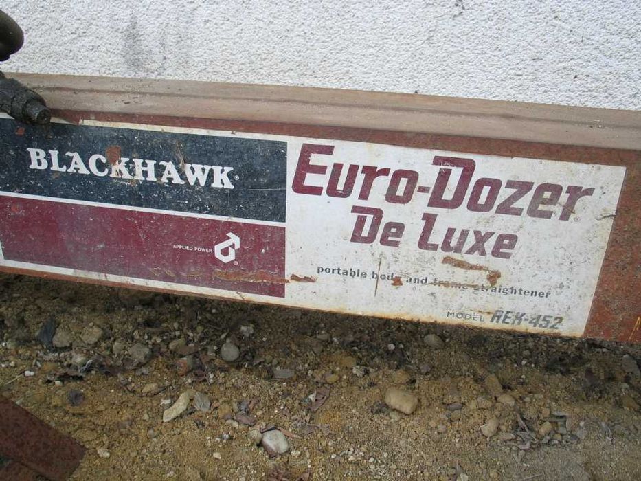 Black Hawk dozer rama blacharska siłownik docer  koń blacharski
