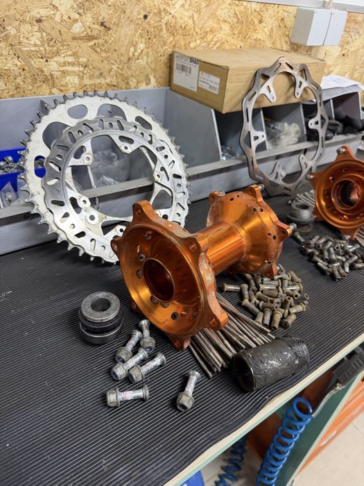 Cubos KTM 4mx frente e tras