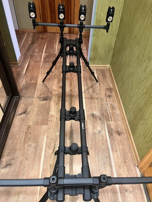 Род под Feima Carp NEO Giant Rod Pod трансформер на 4 удилища