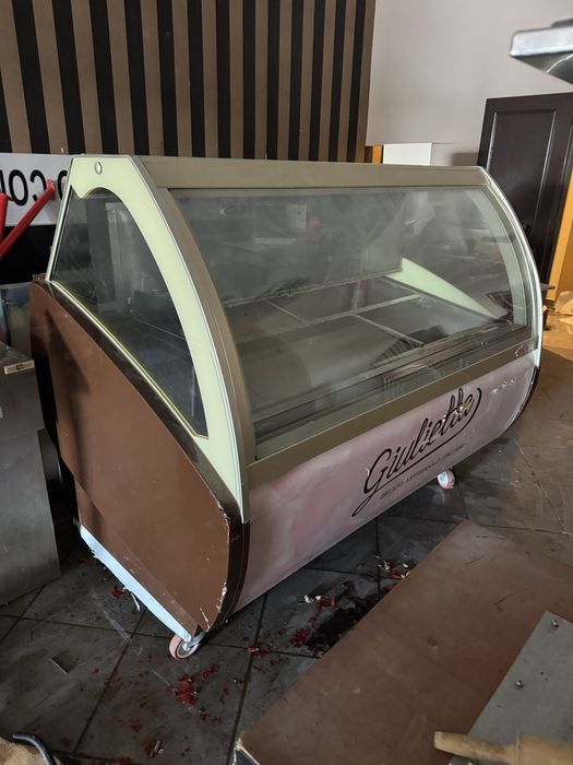 Restauracao ,varios equipamentos usados