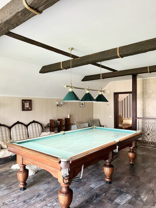 Продаж затишного заміського будинку