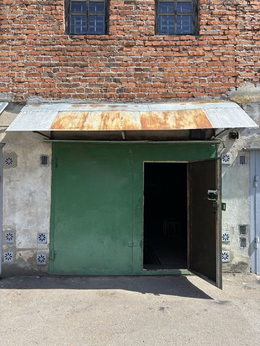 ВЛАСНИК. Продаю гараж в ГК»Ластівка»., вул.Кн.Ольги, Львів