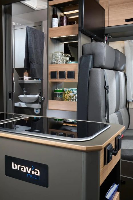 Kamper na wynajem nowy dla 4 osób. Aytomat,  klima postojowa.