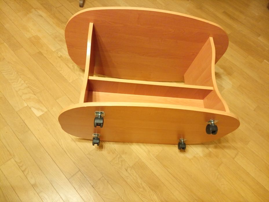 Столик офисный журнальный - 800 грн.