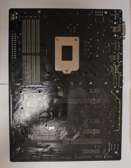 Материнська плата s1151 Gigabyte Ga-B250-HD3P