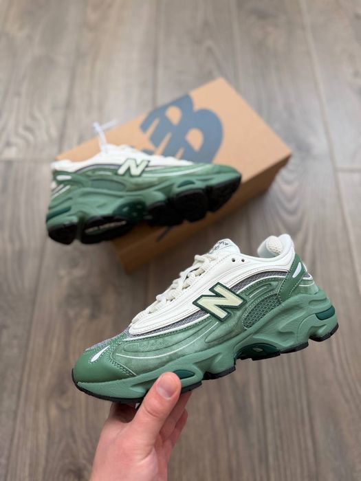 New Balance 1000 Green White