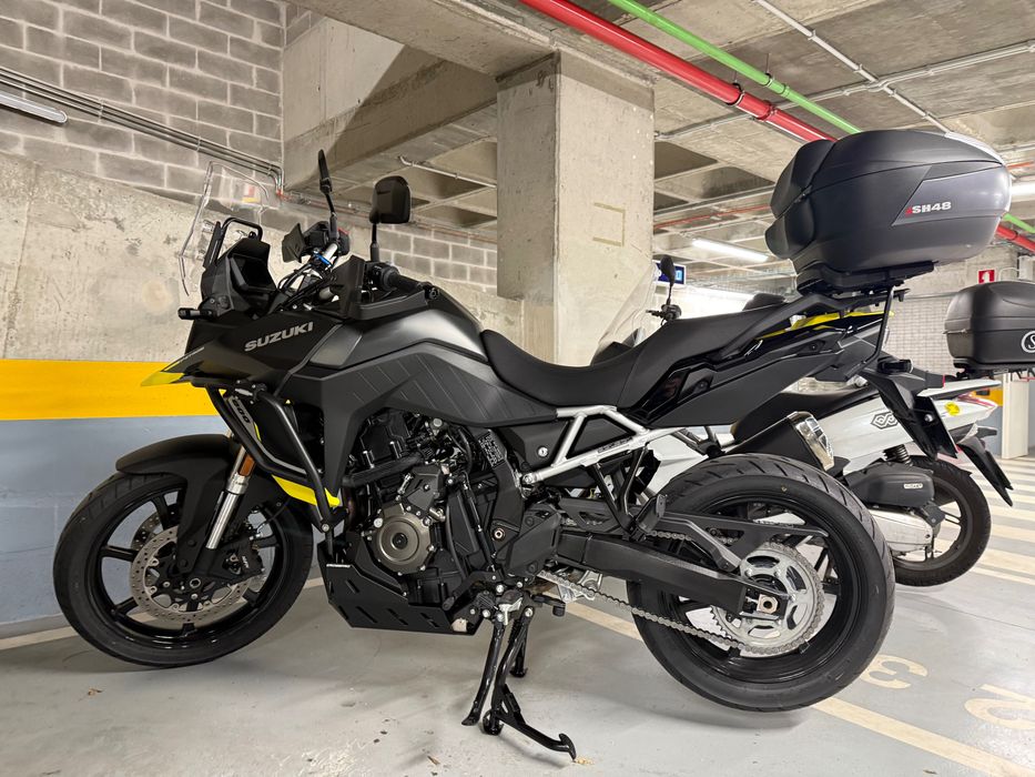 Suzuki V-Strom 800 Tech | 1800 km | Muitos extras | Excelente estado