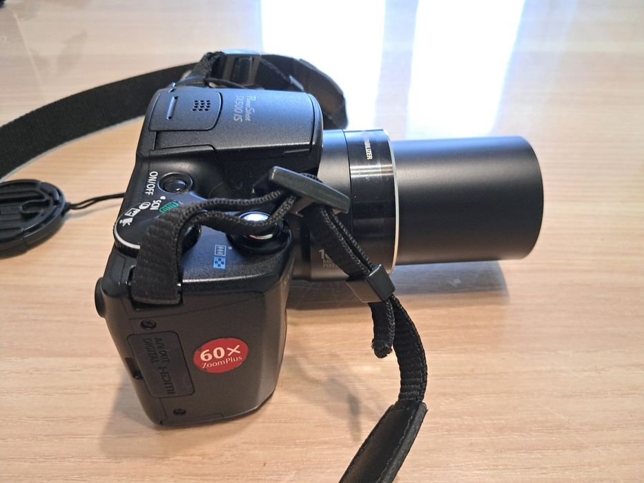 Фотоапарат Canon PowerShot SX500 IS