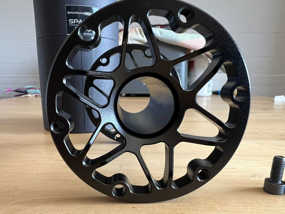 BavarianSimTec S100 - 100mm Preto | Espaçador volante Simracing
