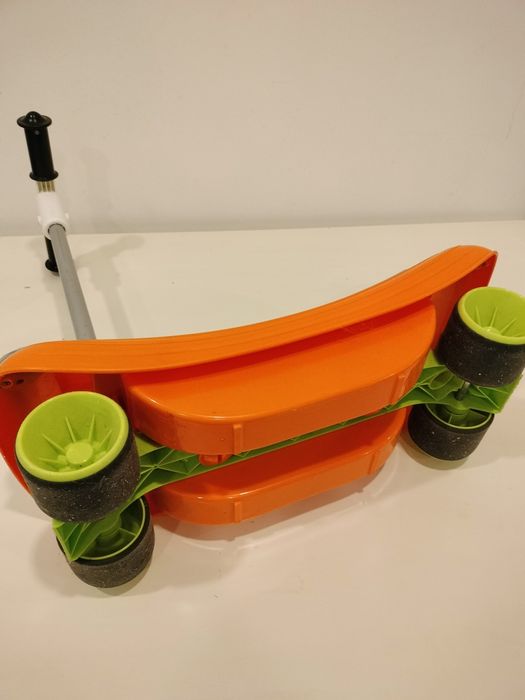 Trotinetes tipo Skate com sons criança (Chico)