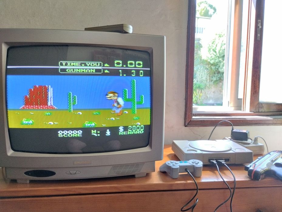 Consola antiga+TV antiga