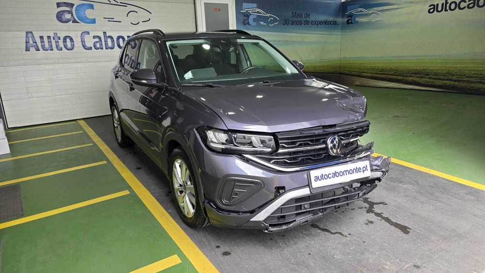 Volkswagen T-Cross 1.0 TSI  - Salvado