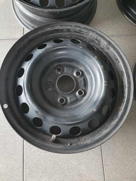 Felgi stalowe 15' Toyota Auris