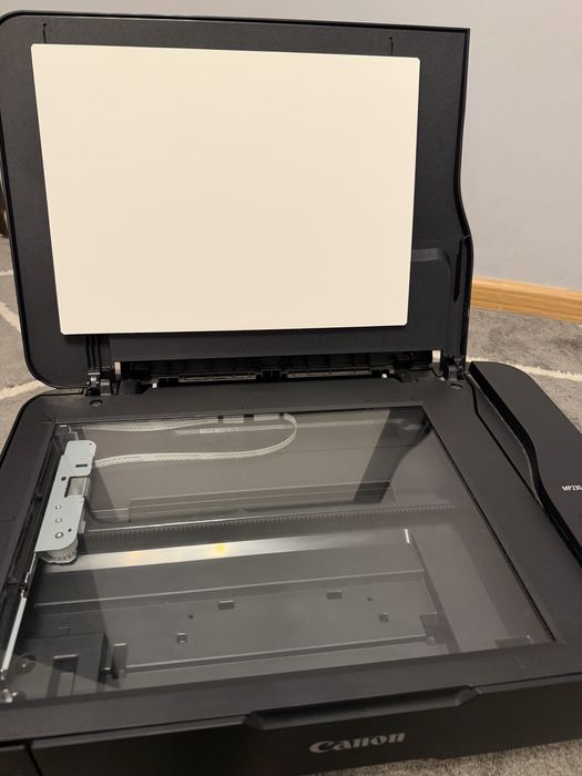 Принтер Canon ..