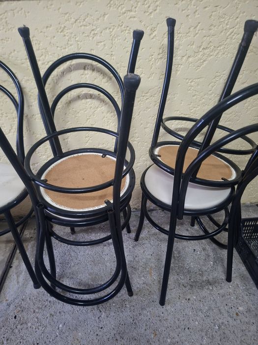 Cadeiras em ótimo estado