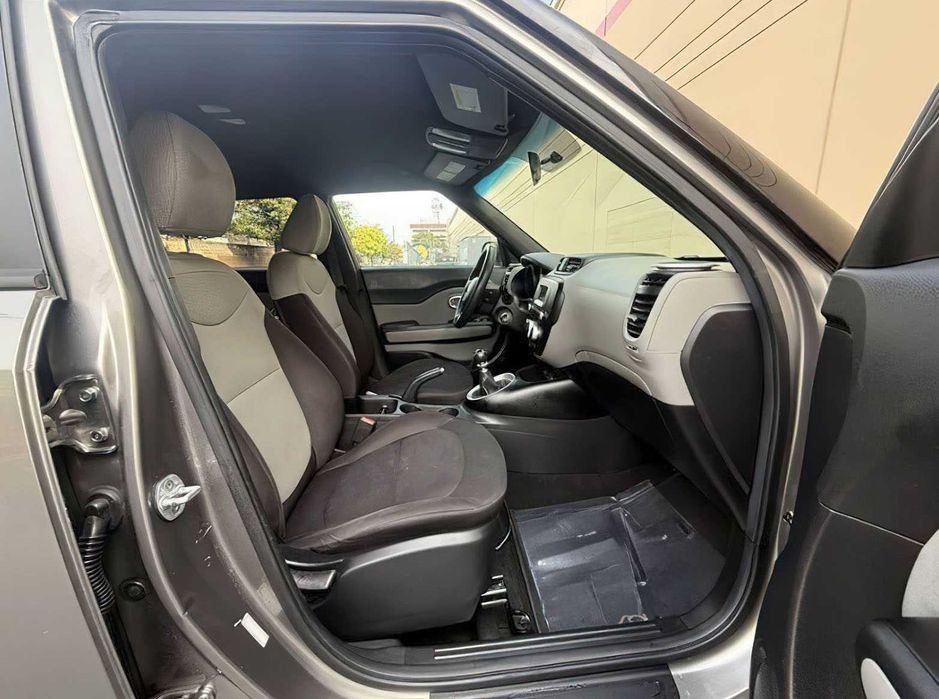 Kia Soul      2015