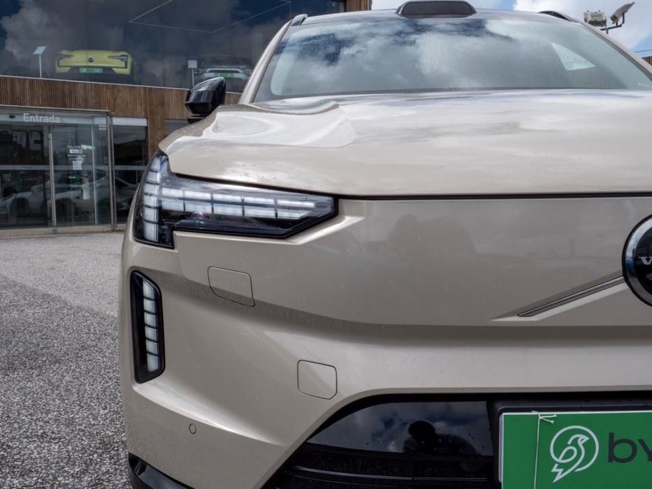 Volvo EX90 111 kWh Twin Motor Performance Ultra